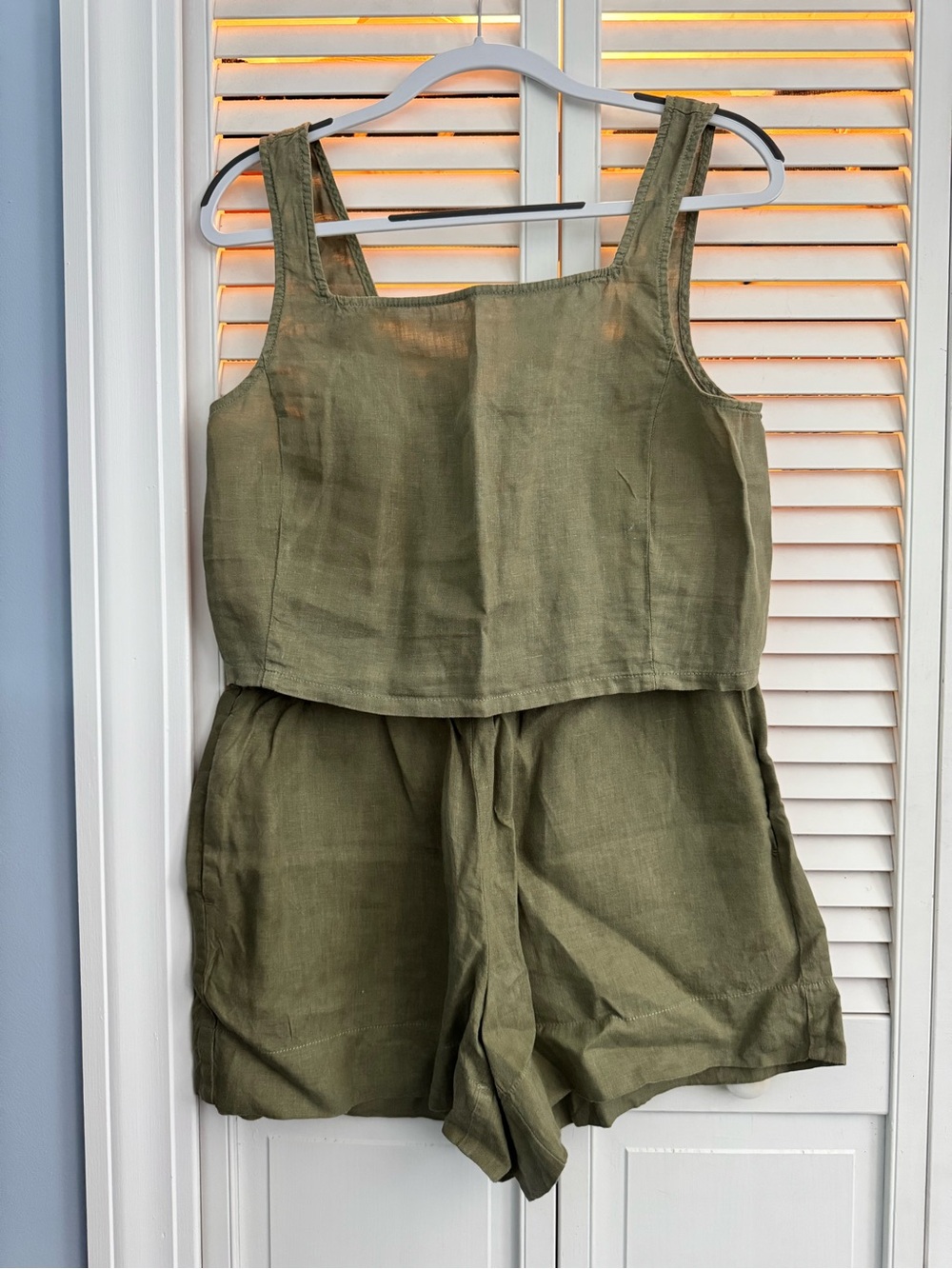 Lou & Grey Olive Green Linen Set